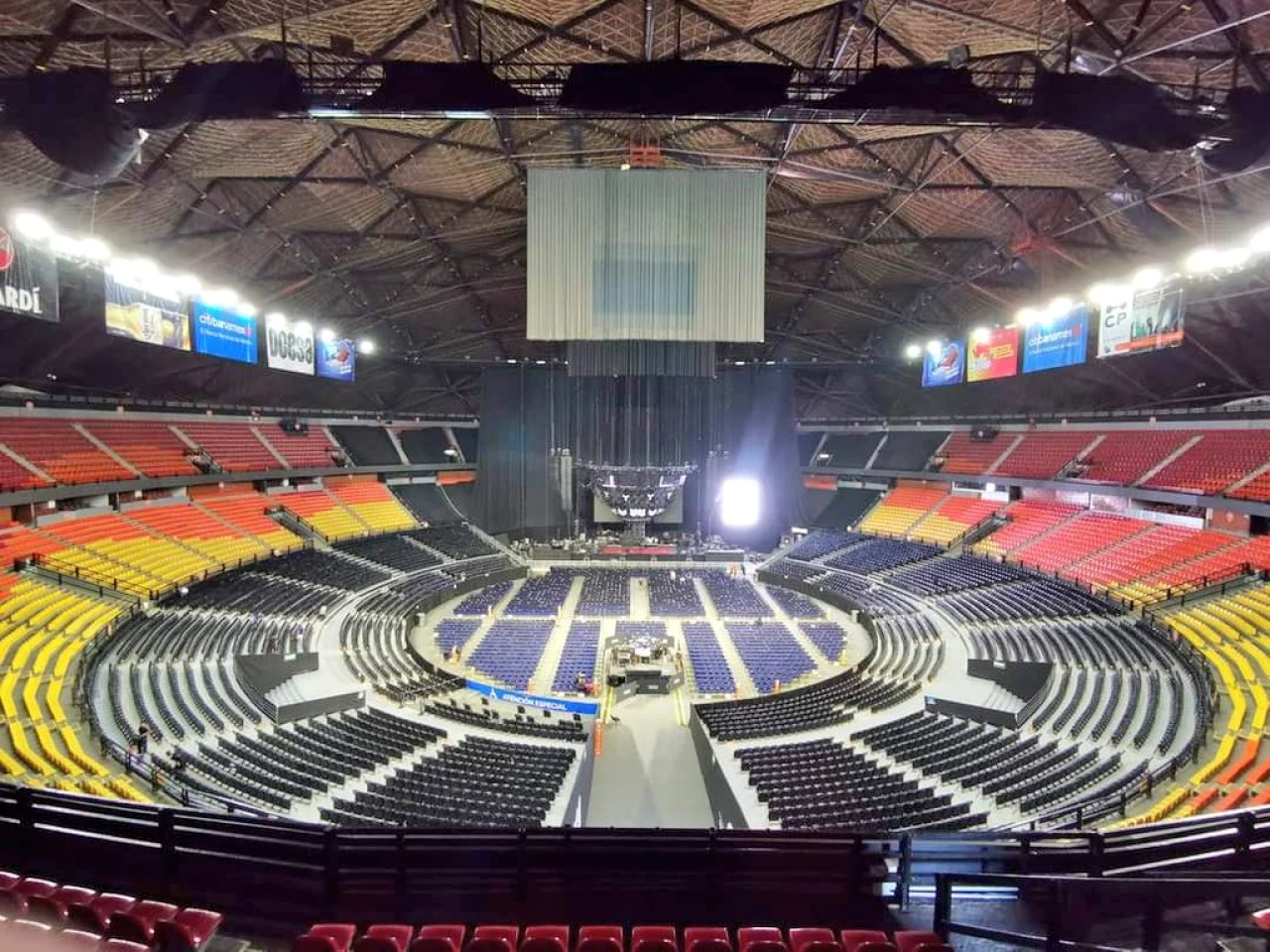 Palacio de los Deportes